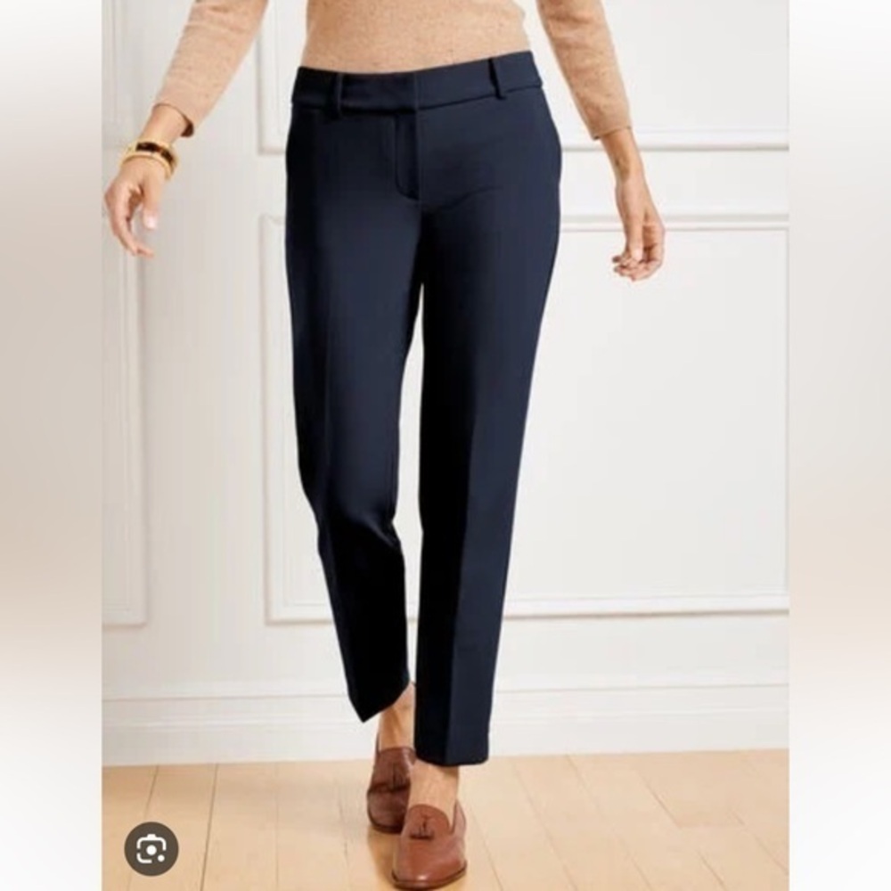 Talbots Women’s Heritage Navy Pleated High Waist Straight Pant Size 6
